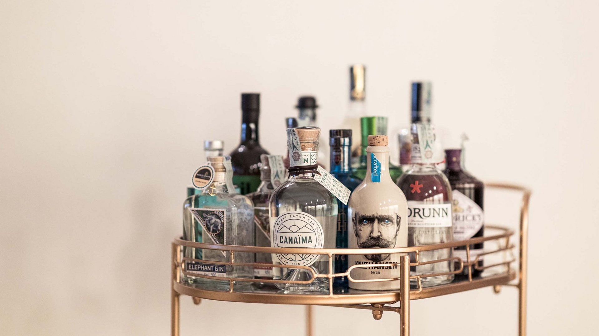 Gin Lounge Bar – flüssiger Luxus im Boutique Hotel Gin Lounge Bar – flüssiger Luxus im Boutique Hotel