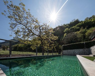 Un hotel wellness a Merano con vasca da bagno freestanding? Eccolo! Un hotel wellness a Merano con vasca da bagno freestanding? Eccolo!